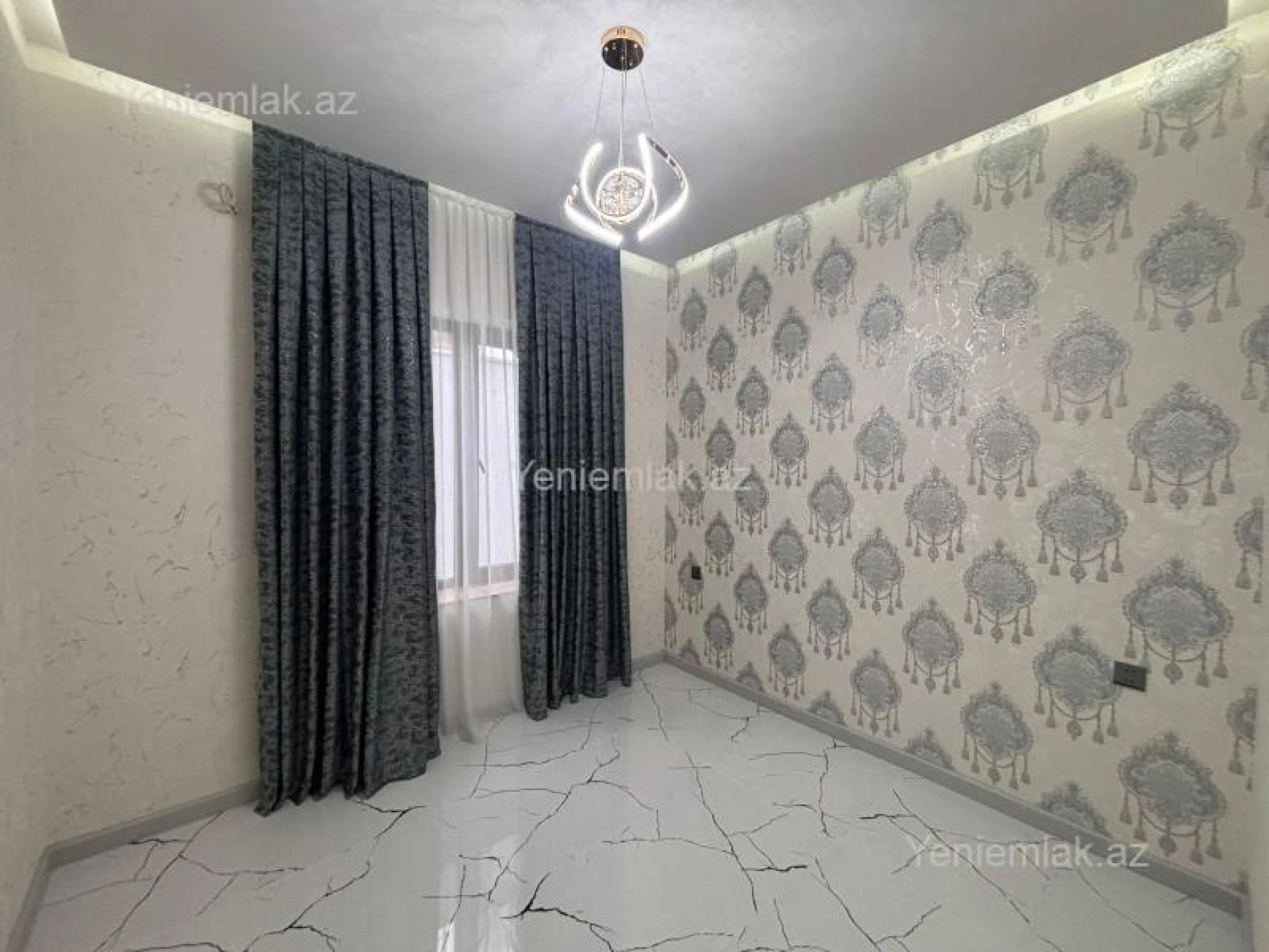 Satılır 4 otaqlı həyət evi 140 m²
