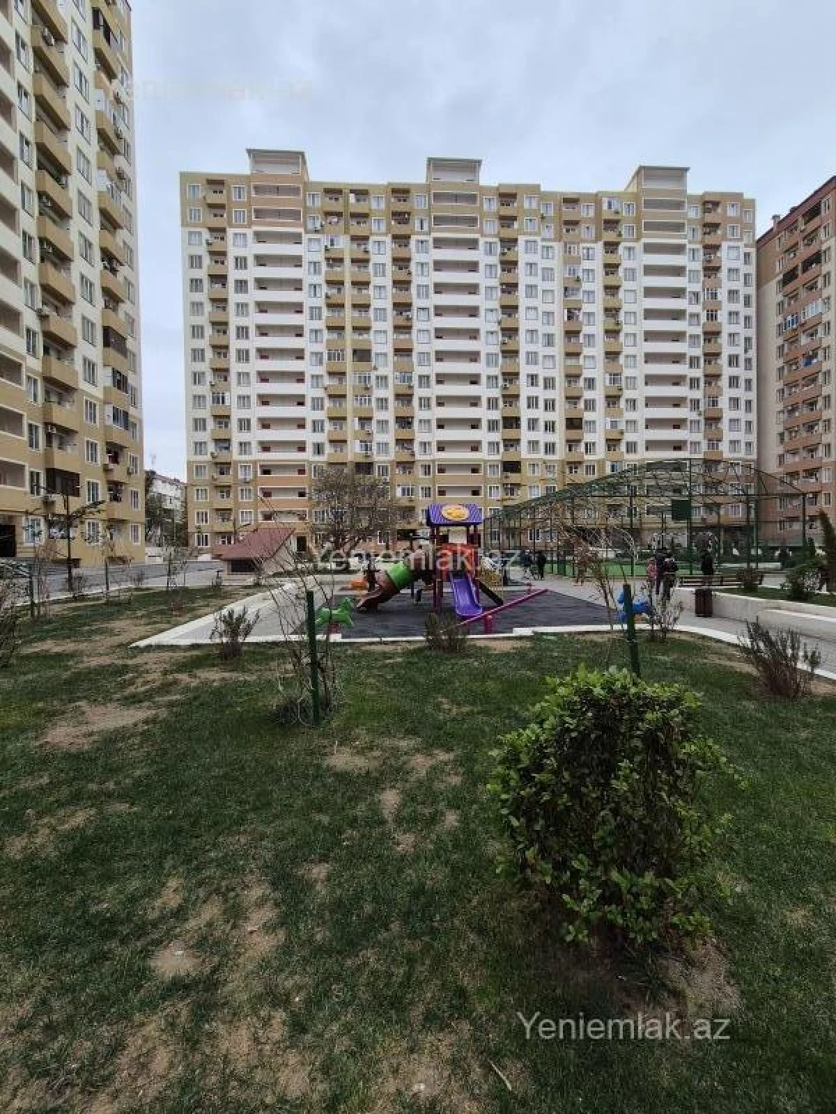 Satılır 3 otaqlı yeni tikili 72 m²
