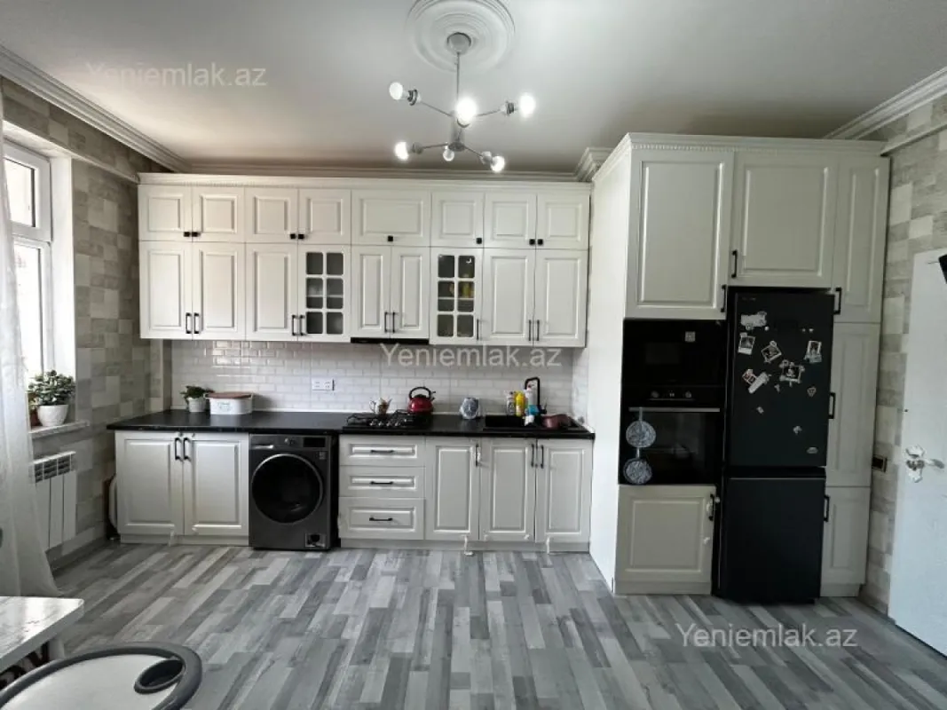 Satılır 3 otaqlı yeni tikili 84 m²