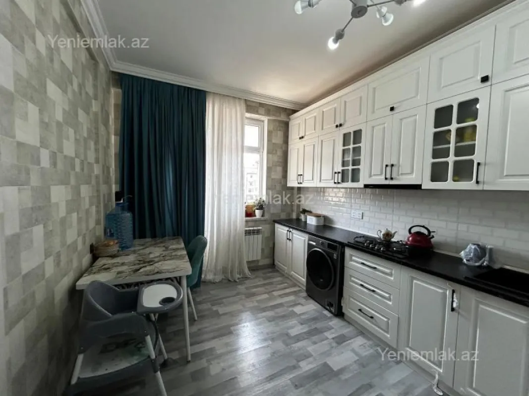 Satılır 3 otaqlı yeni tikili 84 m²