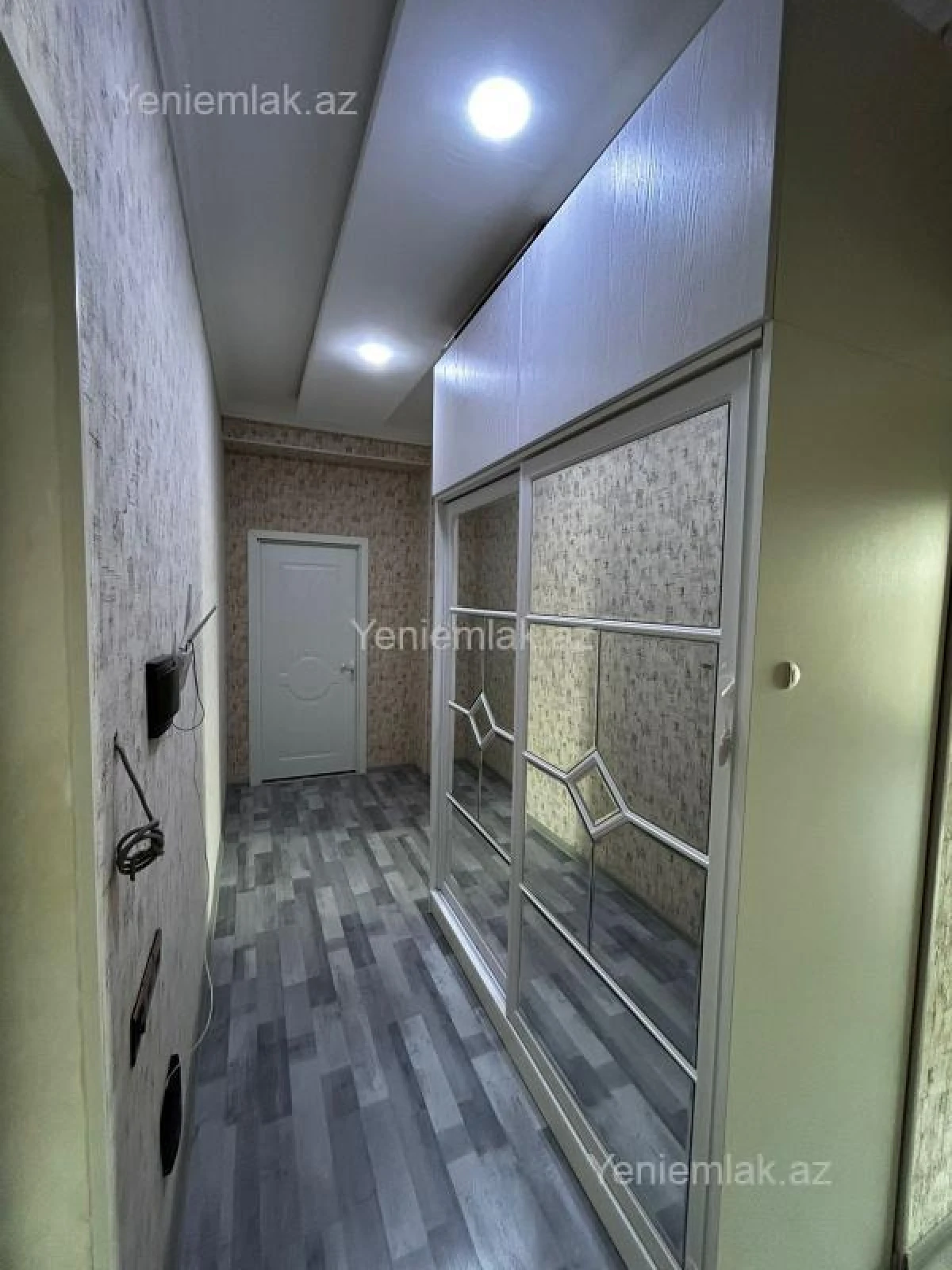 Satılır 3 otaqlı yeni tikili 84 m²