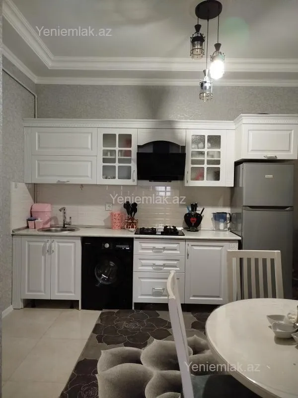 Satılır 2 otaqlı yeni tikili 75 m²