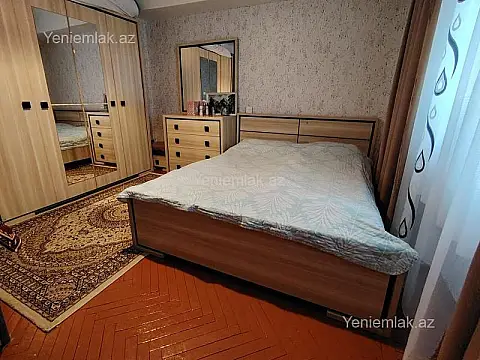 Satılır 2 otaqlı köhnə tikili 70 m²