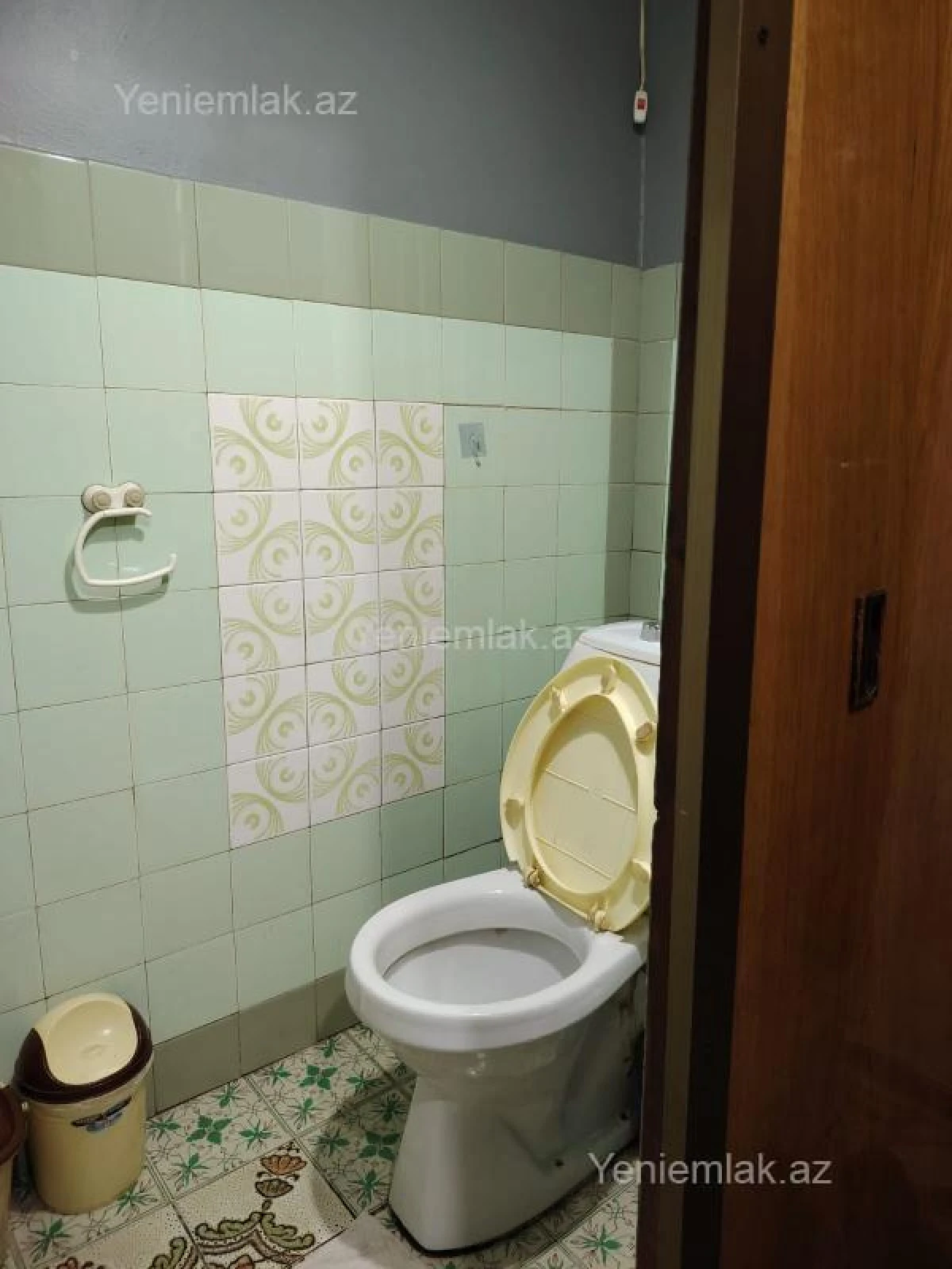 Satılır 2 otaqlı köhnə tikili 70 m²