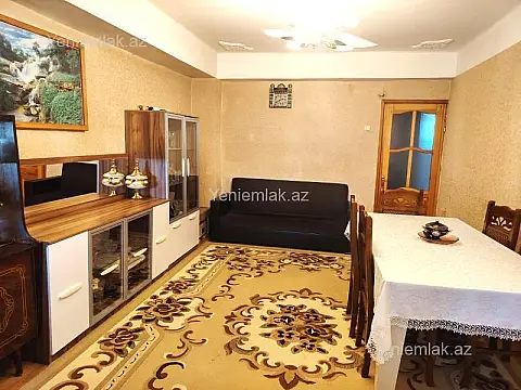 Satılır 2 otaqlı köhnə tikili 70 m²