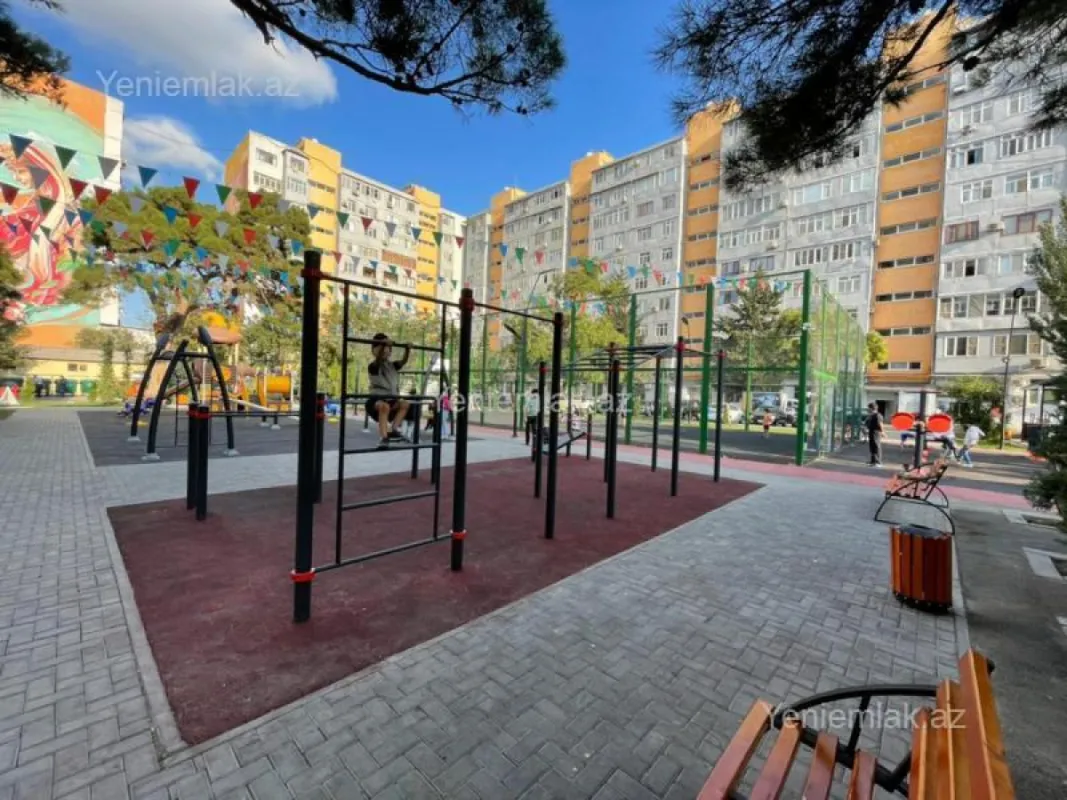 Satılır 2 otaqlı köhnə tikili 70 m²