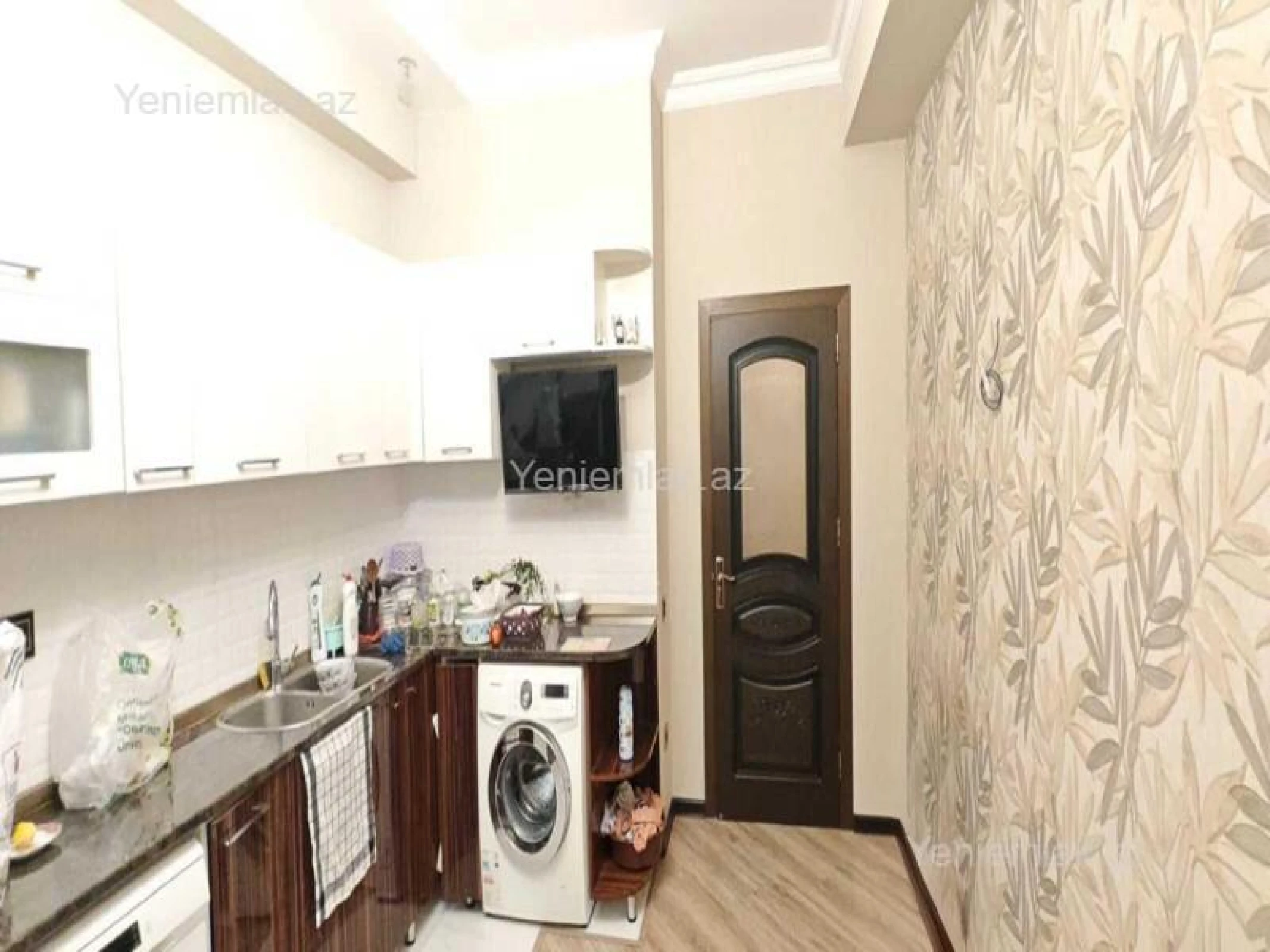 Satılır 3 otaqlı yeni tikili 81 m²