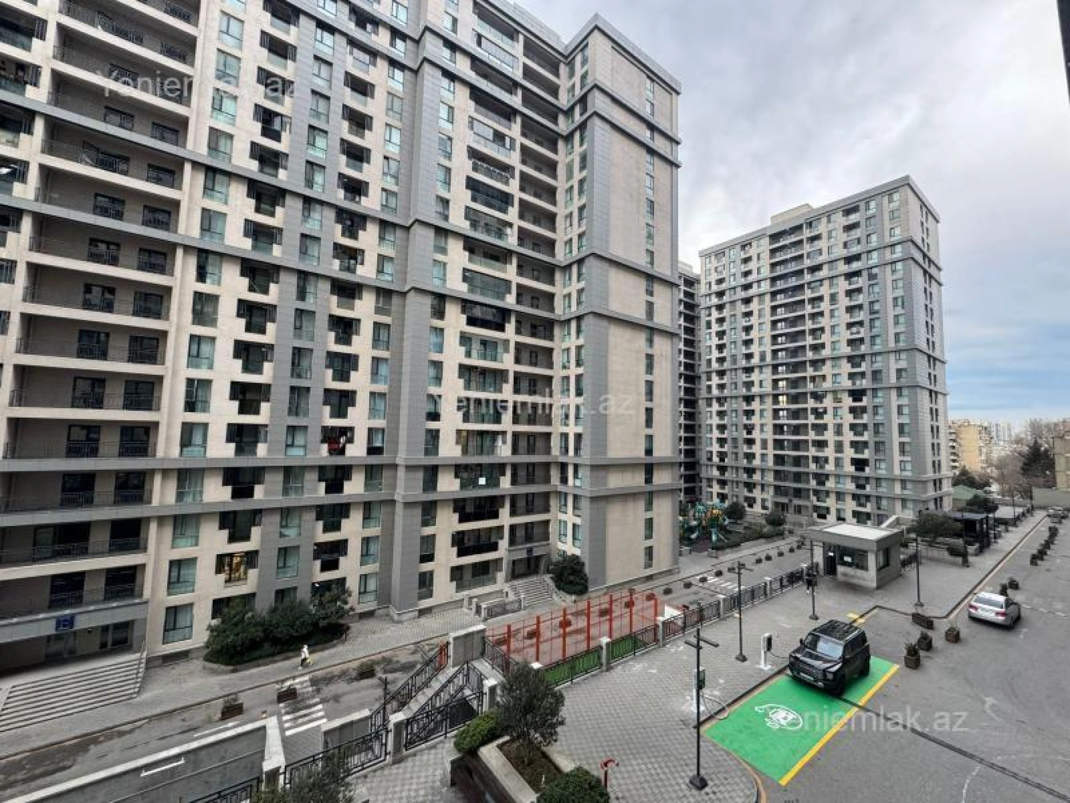 Satılır 3 otaqlı yeni tikili 90 m²