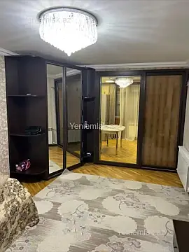 Satılır 2 otaqlı köhnə tikili 50 m²