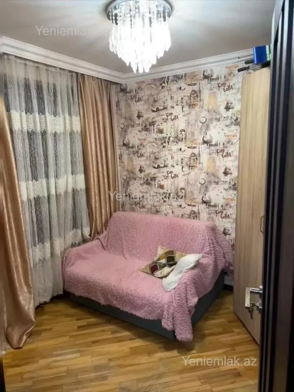 Satılır 2 otaqlı köhnə tikili 50 m²