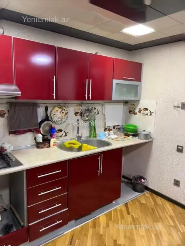Satılır 2 otaqlı köhnə tikili 50 m²