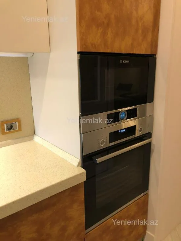 Satılır 2 otaqlı köhnə tikili 70 m²