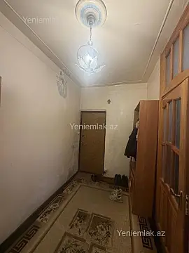 Satılır 5 otaqlı köhnə tikili 120 m²