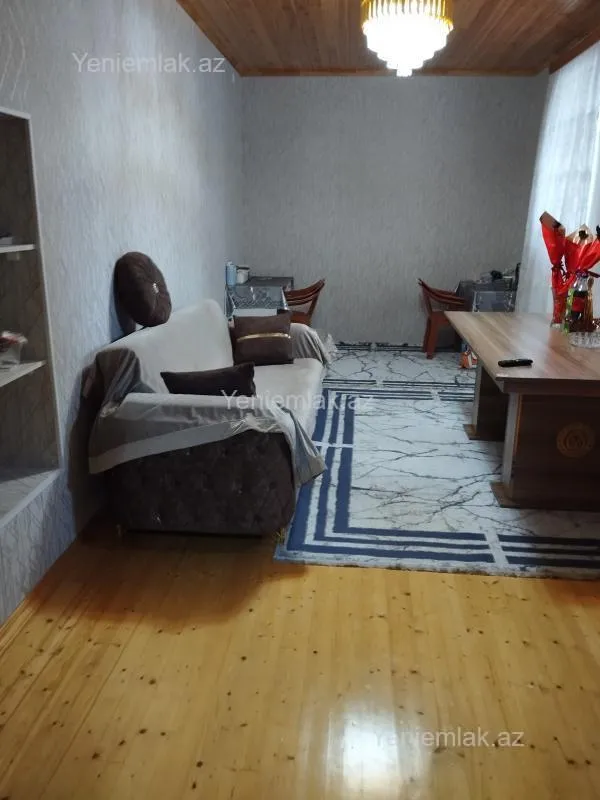 Satılır 4 otaqlı həyət evi 62 m²