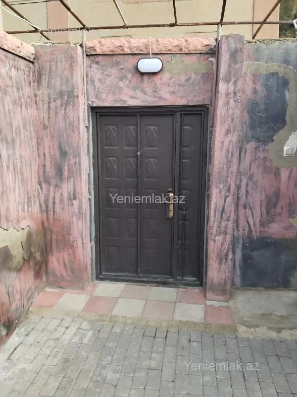 Satılır 4 otaqlı həyət evi 62 m²