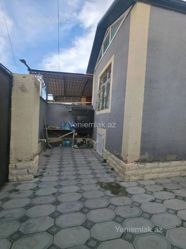 Satılır 3 otaqlı həyət evi 95 m²