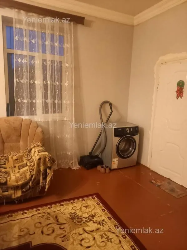 Satılır 3 otaqlı həyət evi 100 m²