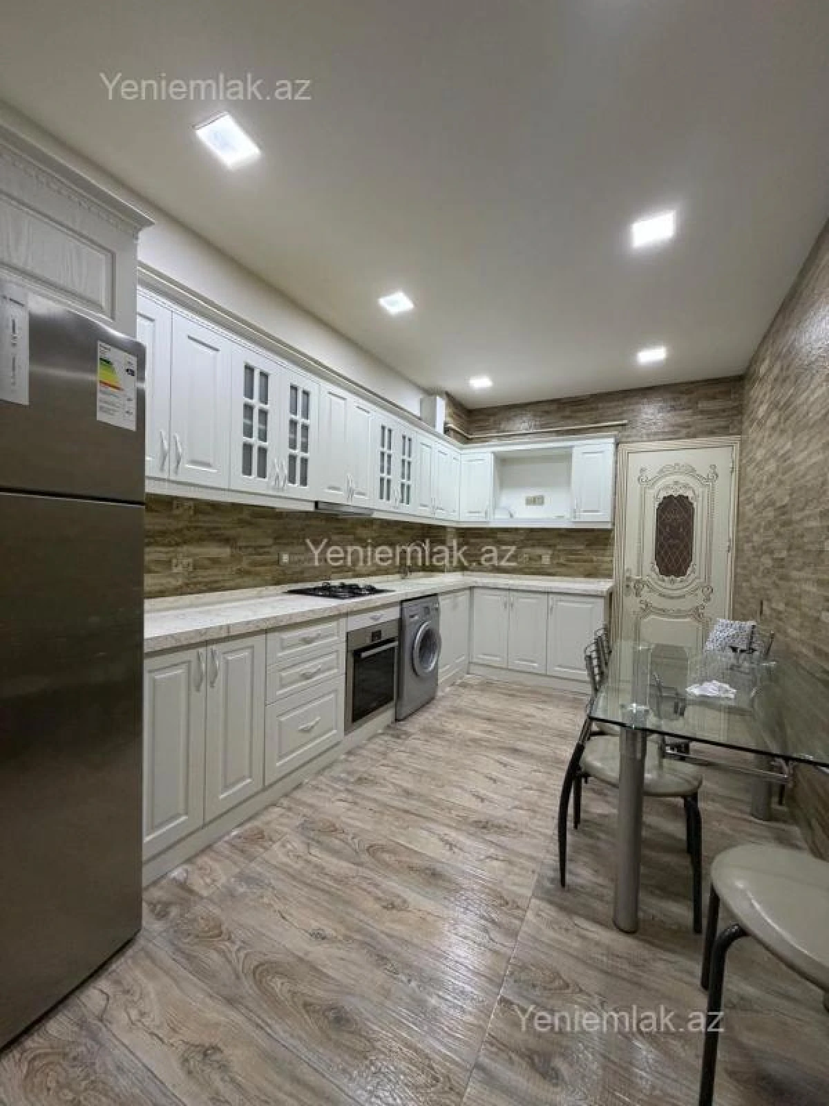 Satılır 3 otaqlı yeni tikili 83 m²