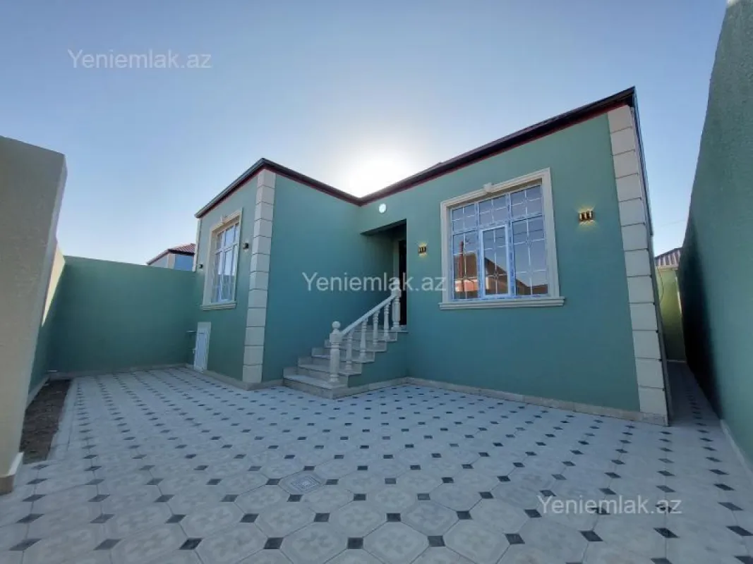 Satılır 3 otaqlı həyət evi 100 m²