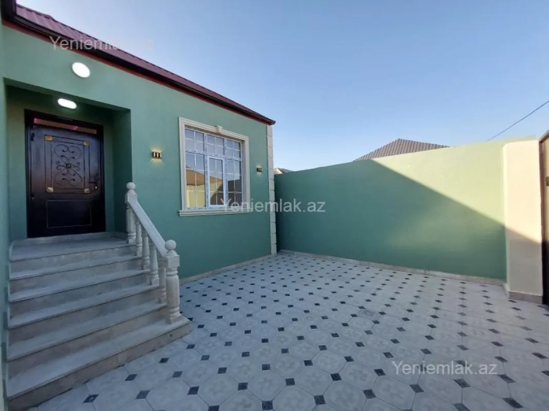 Satılır 3 otaqlı həyət evi 100 m²