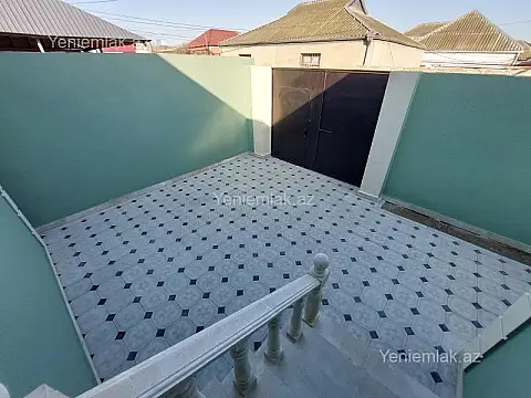 Satılır 3 otaqlı həyət evi 100 m²