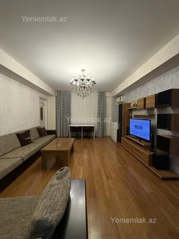 Satılır 3 otaqlı yeni tikili 83 m²