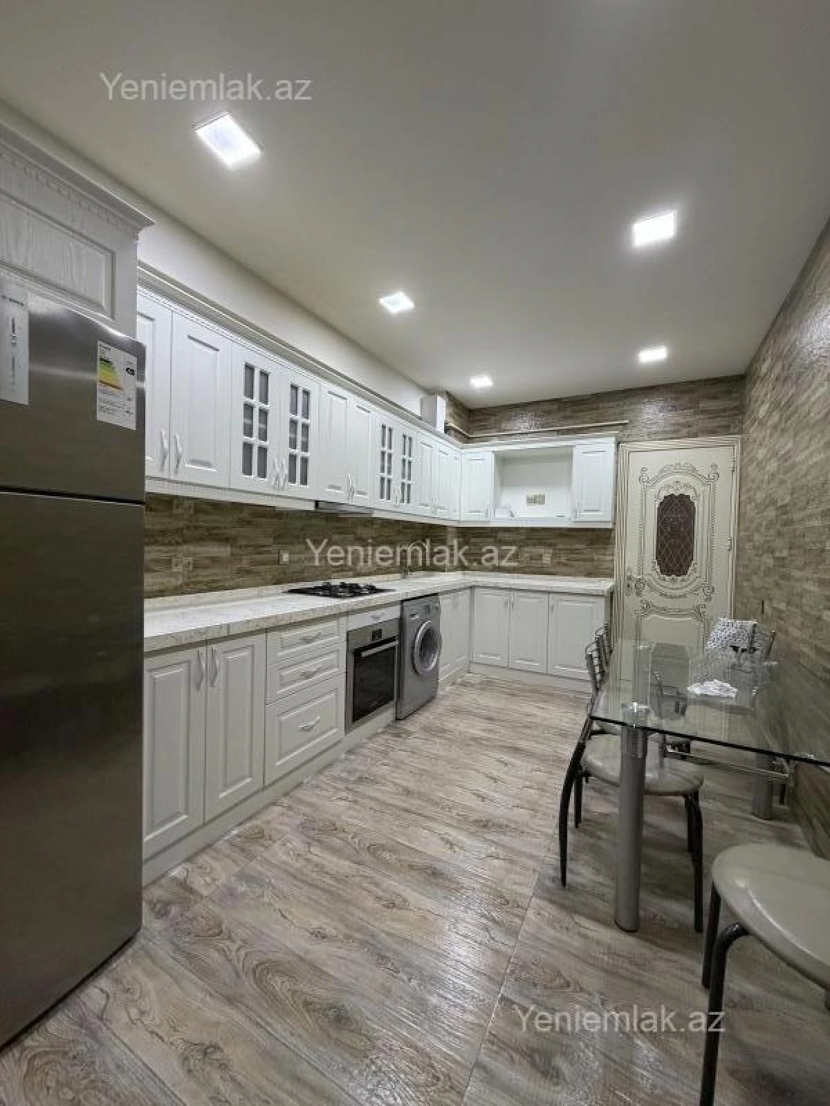 Satılır 3 otaqlı yeni tikili 83 m²