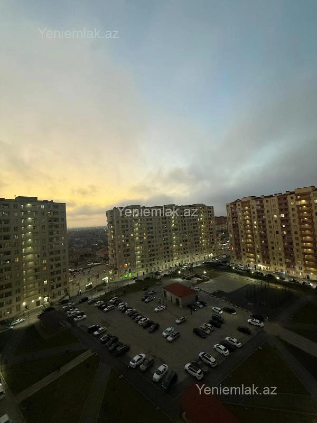 Satılır 2 otaqlı yeni tikili 72 m²