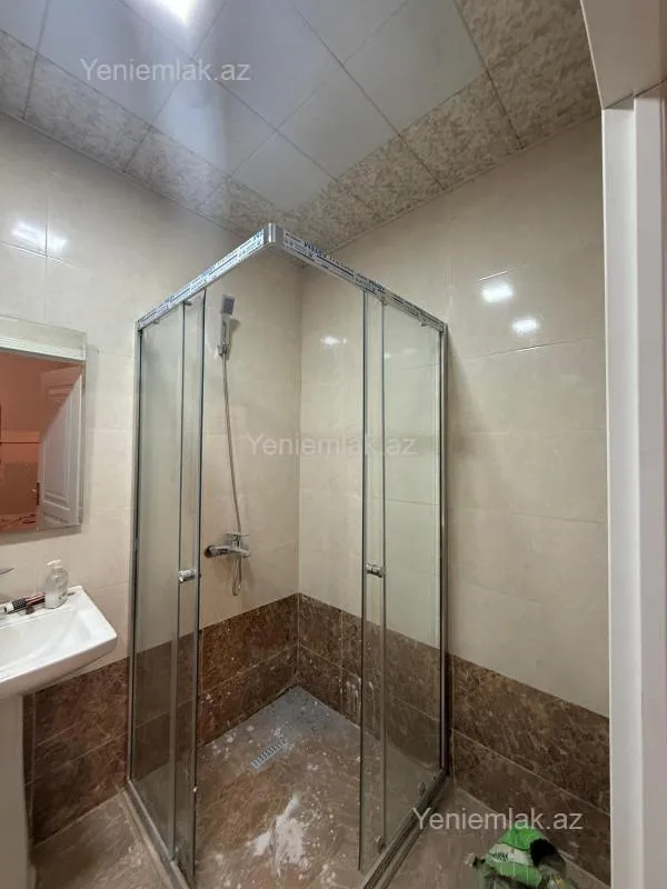 Satılır 2 otaqlı yeni tikili 72 m²