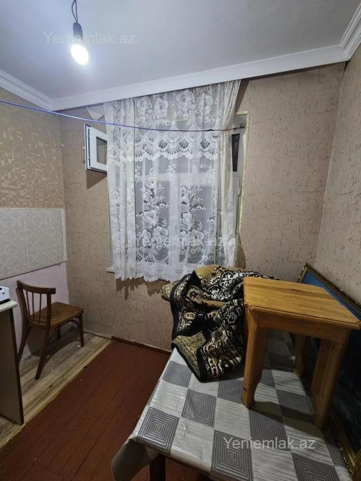 Satılır 1 otaqlı köhnə tikili 31 m²