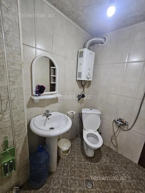 Satılır 1 otaqlı köhnə tikili 31 m²