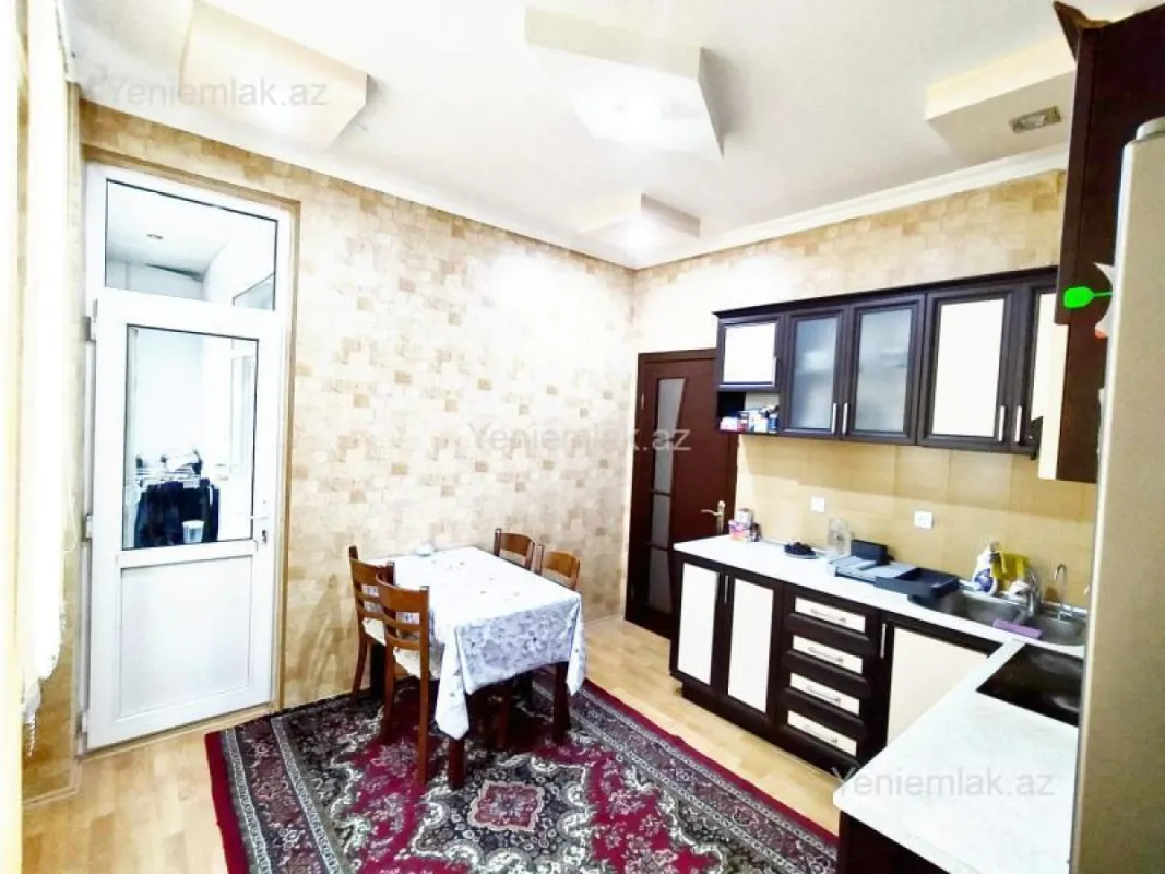 Satılır 2 otaqlı yeni tikili 80 m²