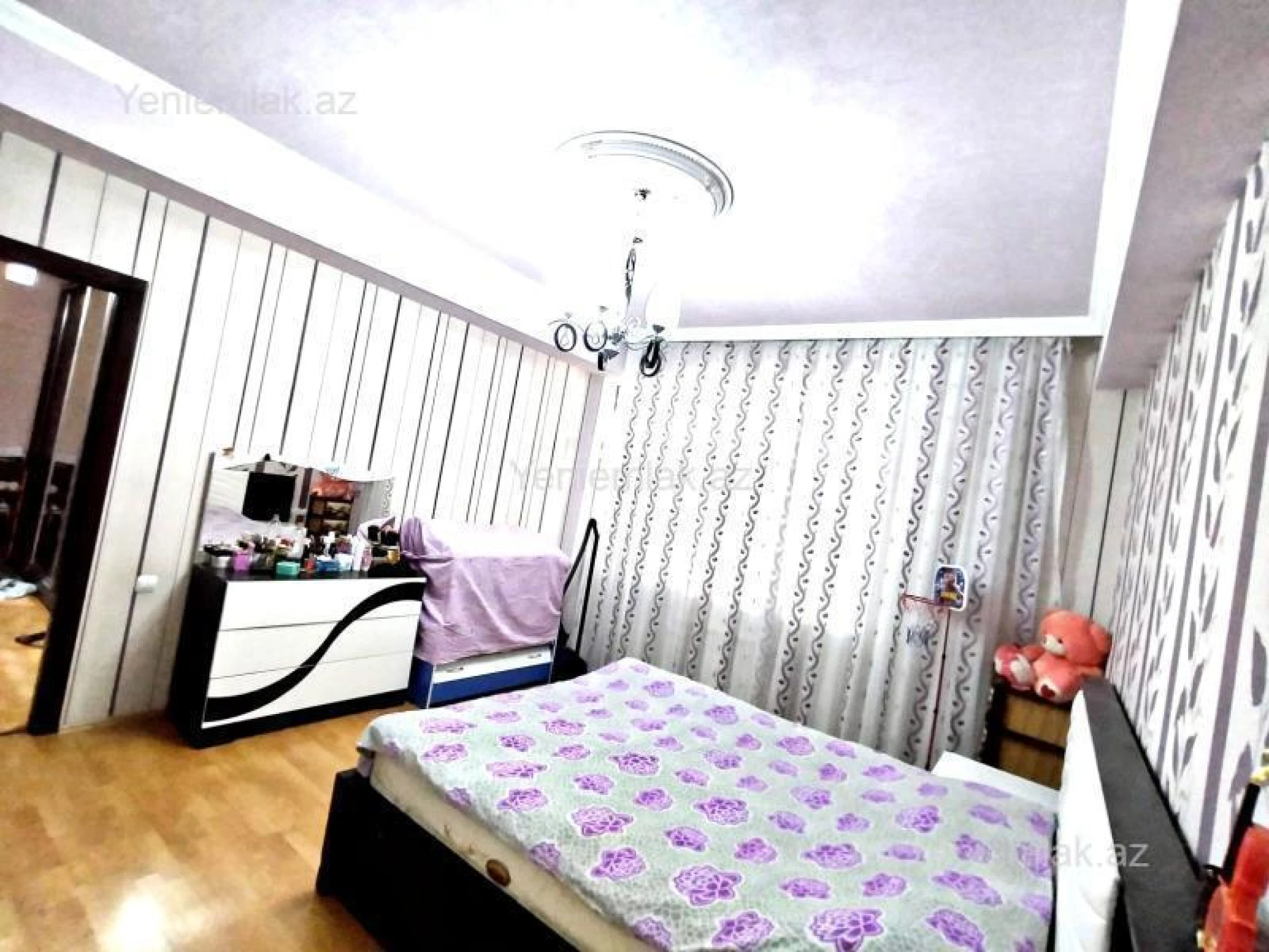 Satılır 2 otaqlı yeni tikili 80 m²