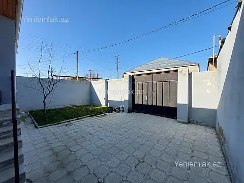Satılır 3 otaqlı həyət evi 100 m²