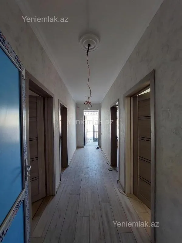 Satılır 3 otaqlı həyət evi 100 m²