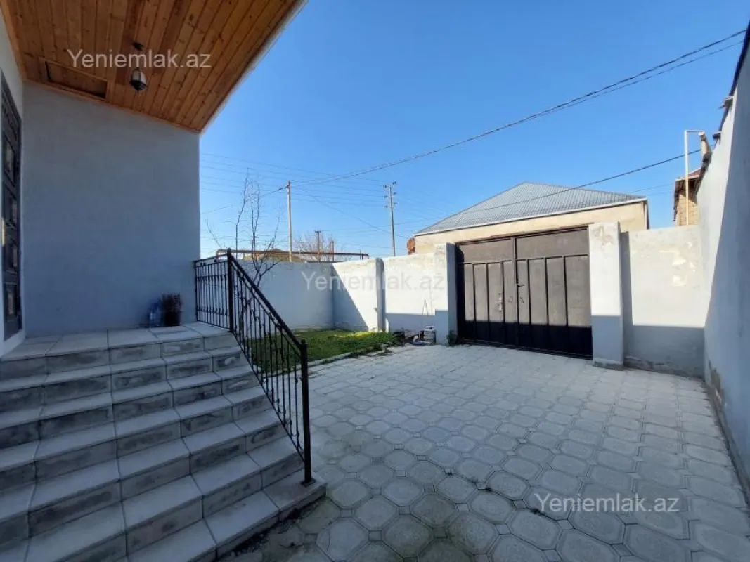 Satılır 3 otaqlı həyət evi 100 m²