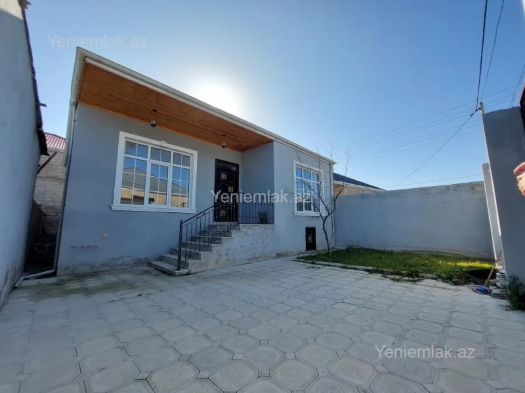 Satılır 3 otaqlı həyət evi 100 m²