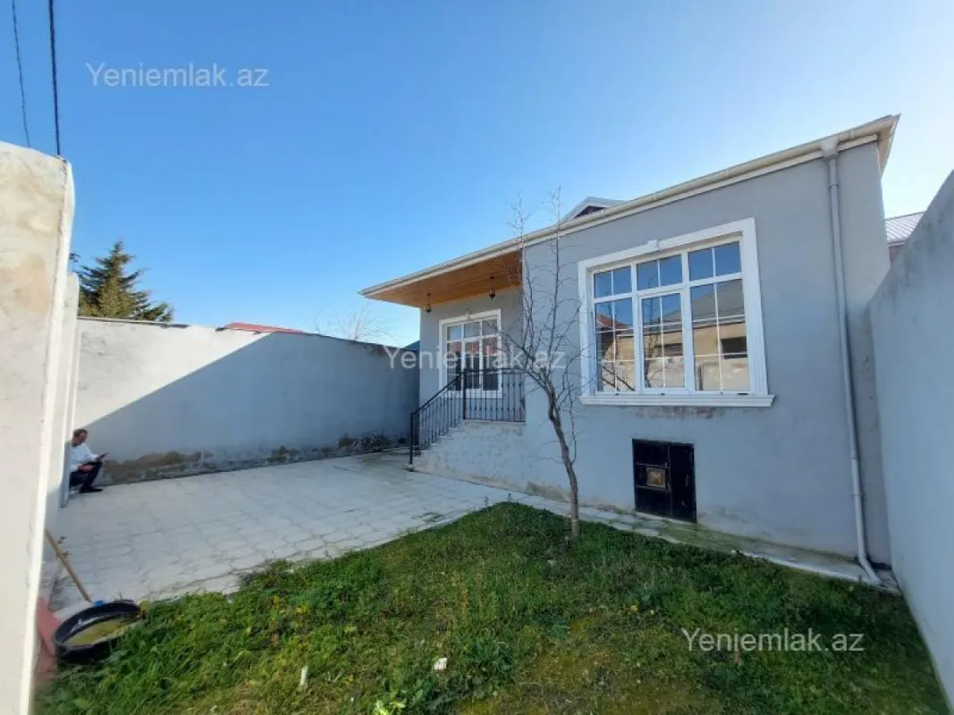 Satılır 3 otaqlı həyət evi 100 m²