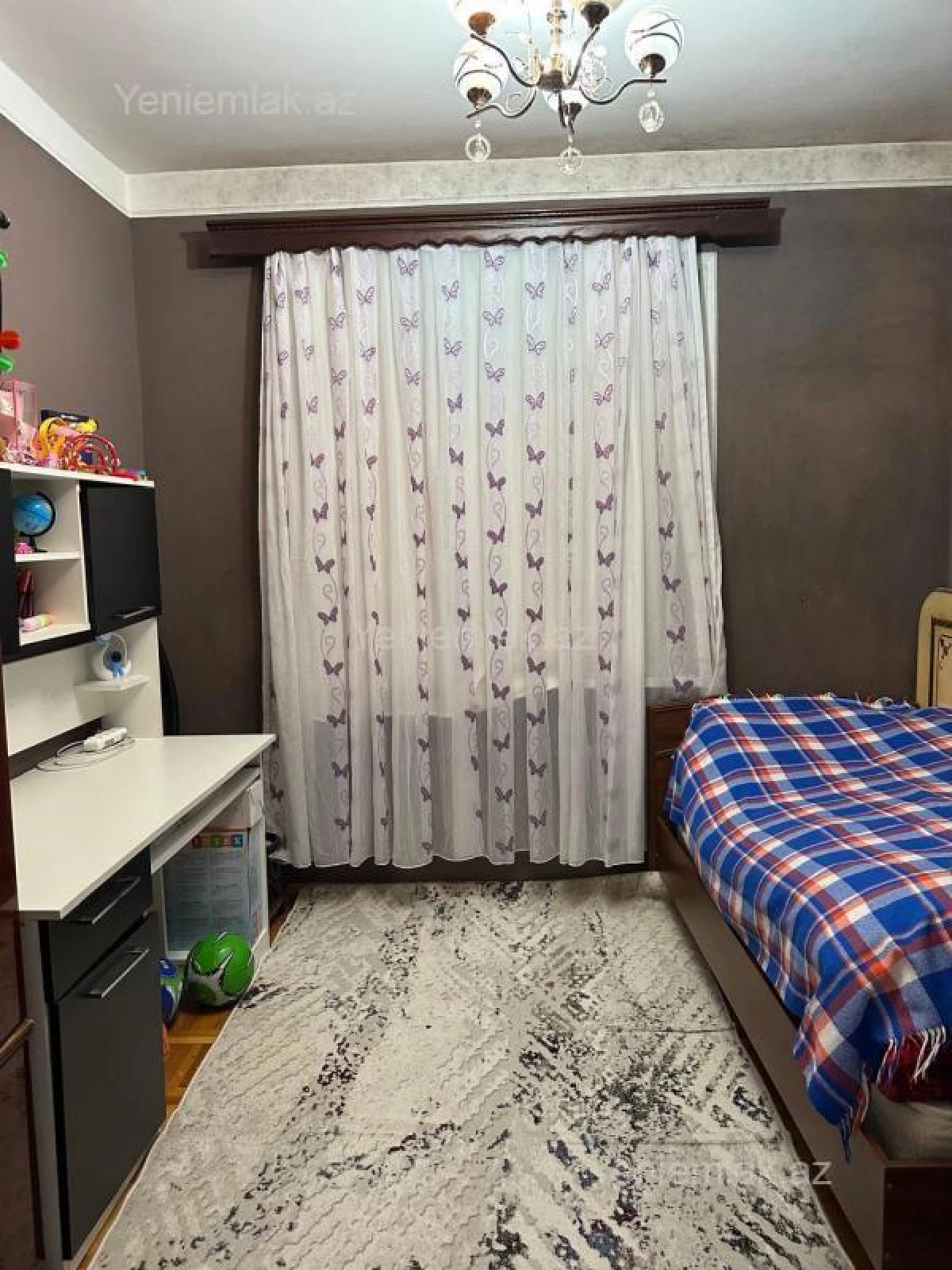 Satılır 3 otaqlı köhnə tikili 70 m²