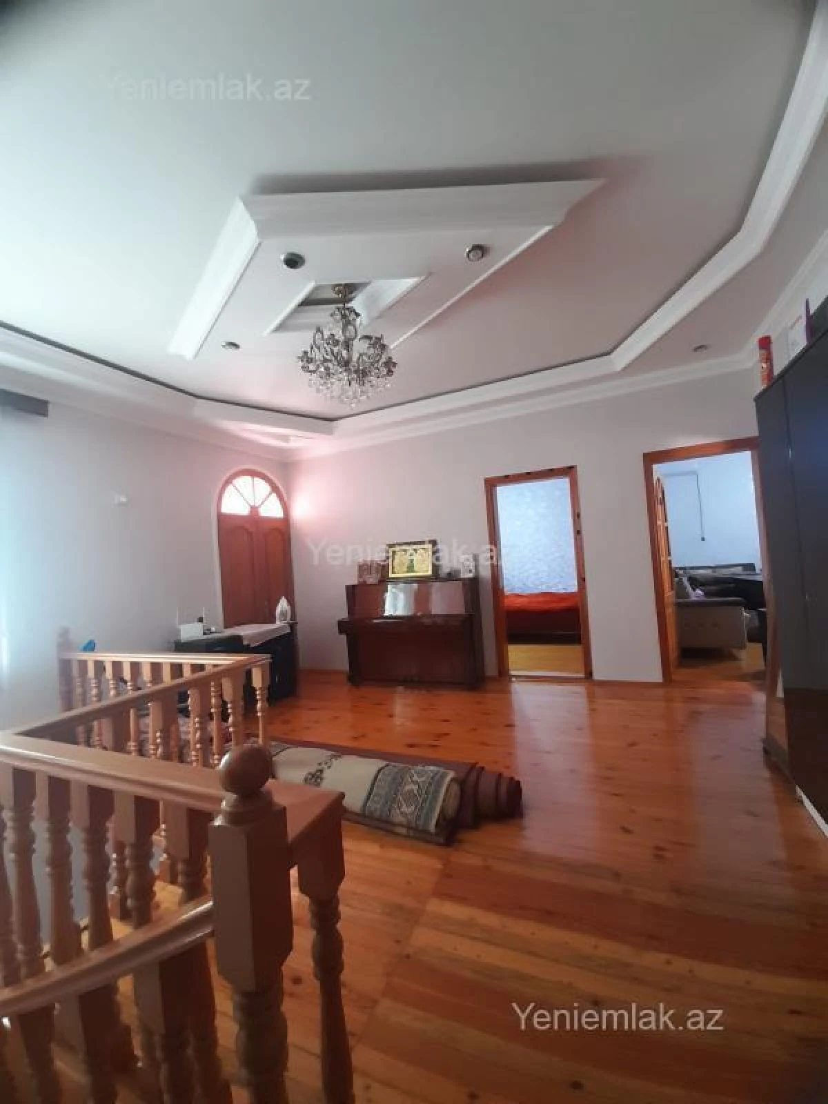 Satılır 4 otaqlı həyət evi 240 m²