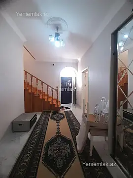 Satılır 4 otaqlı həyət evi 240 m²