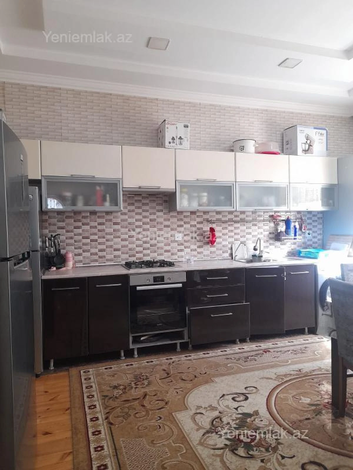 Satılır 4 otaqlı həyət evi 240 m²