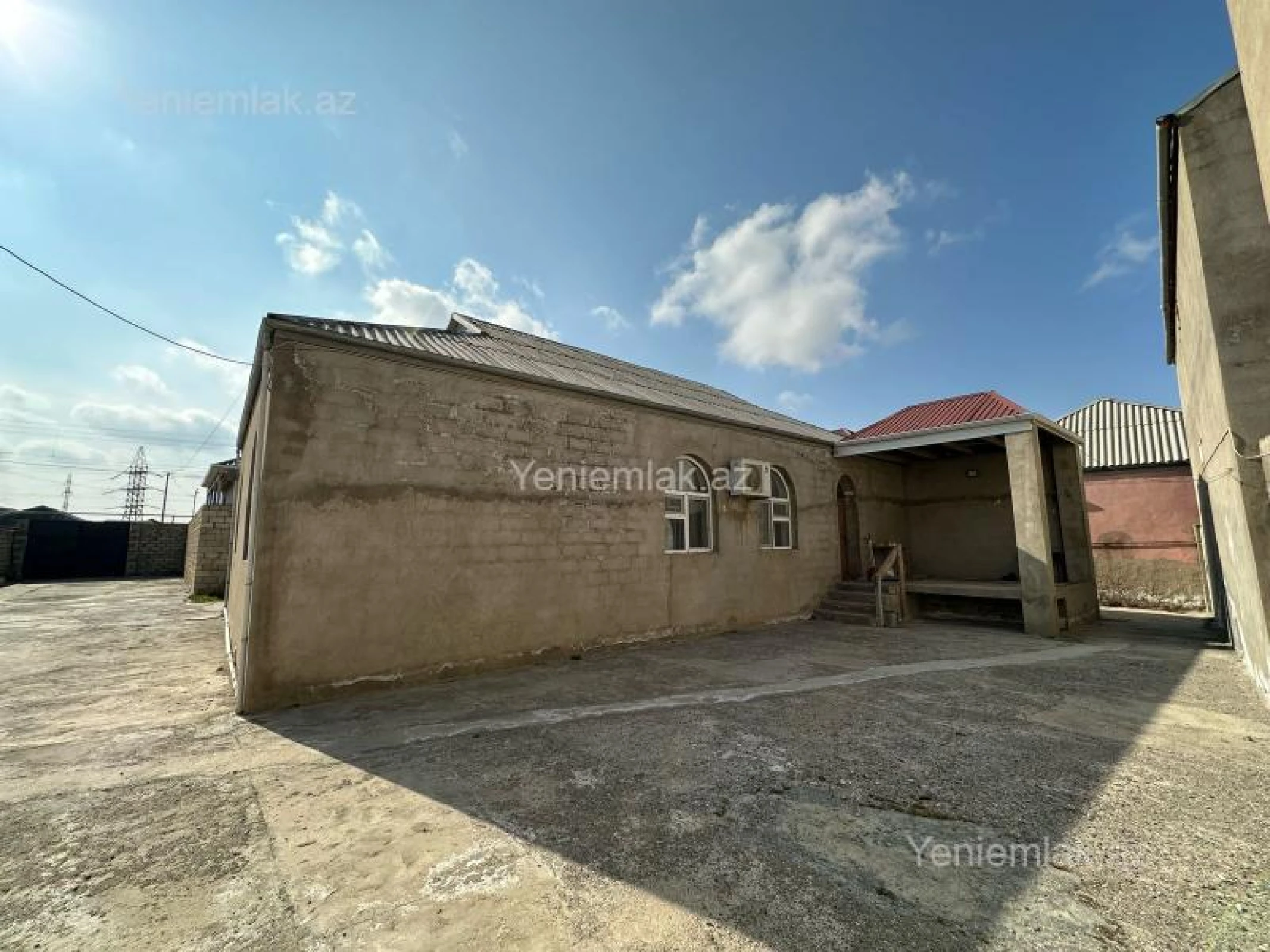 Satılır 4 otaqlı həyət evi 150 m²