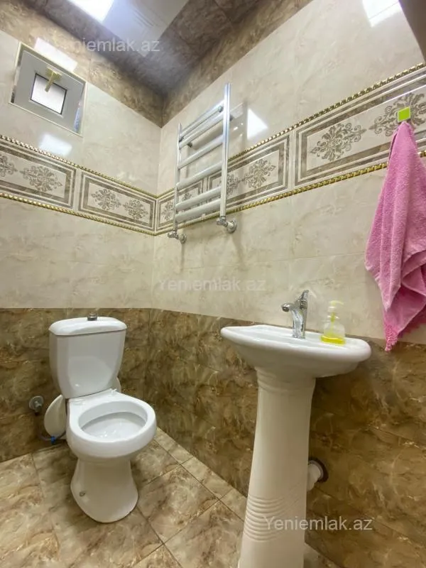 Satılır 4 otaqlı həyət evi 150 m²