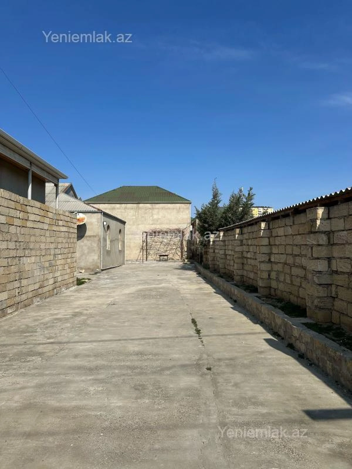 Satılır 4 otaqlı həyət evi 150 m²