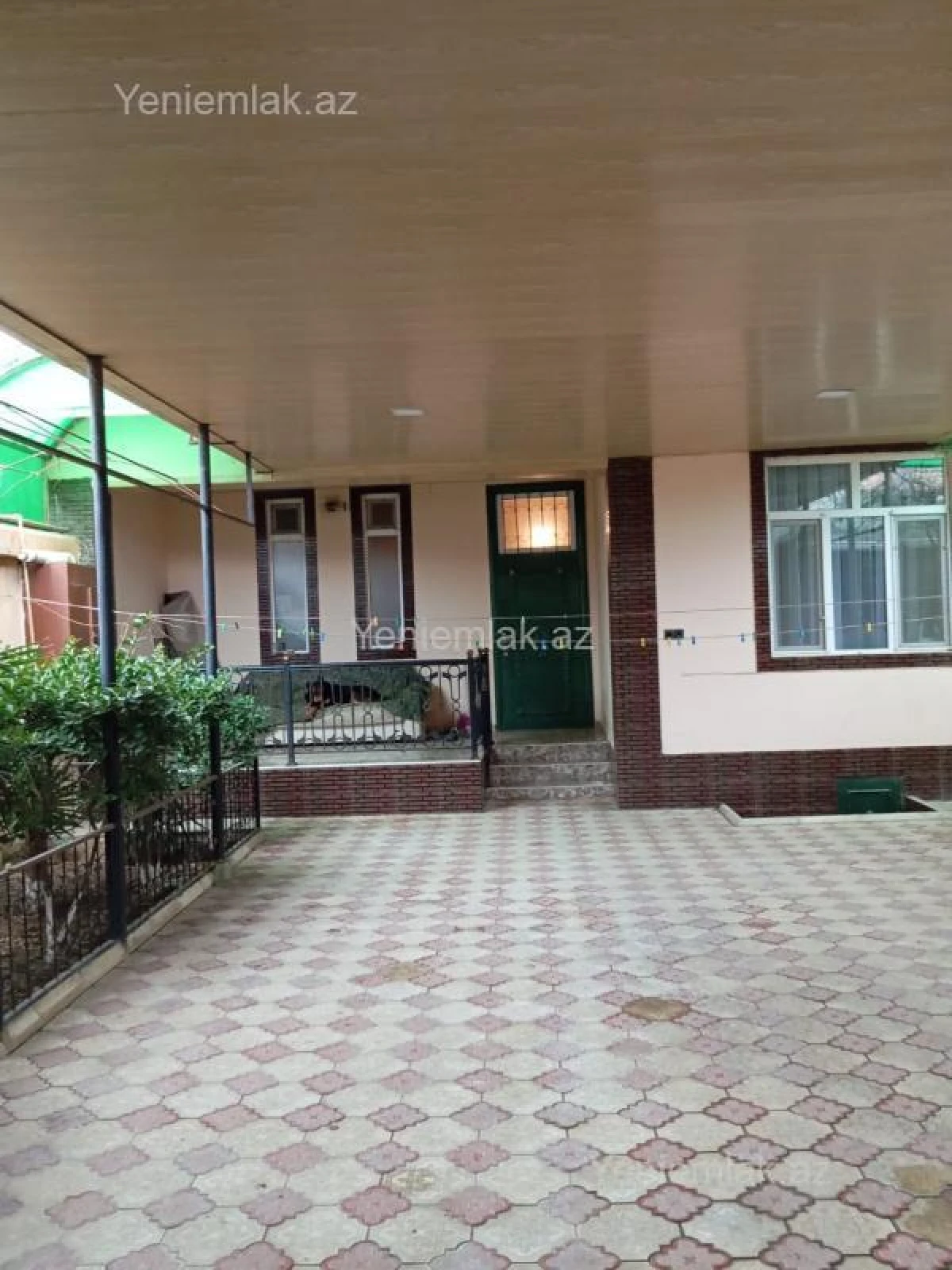 Satılır 5 otaqlı həyət evi 186 m²