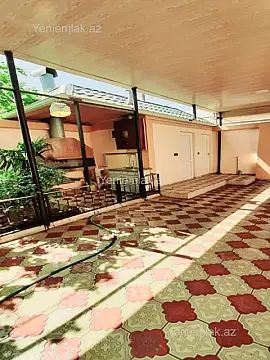 Satılır 5 otaqlı həyət evi 186 m²