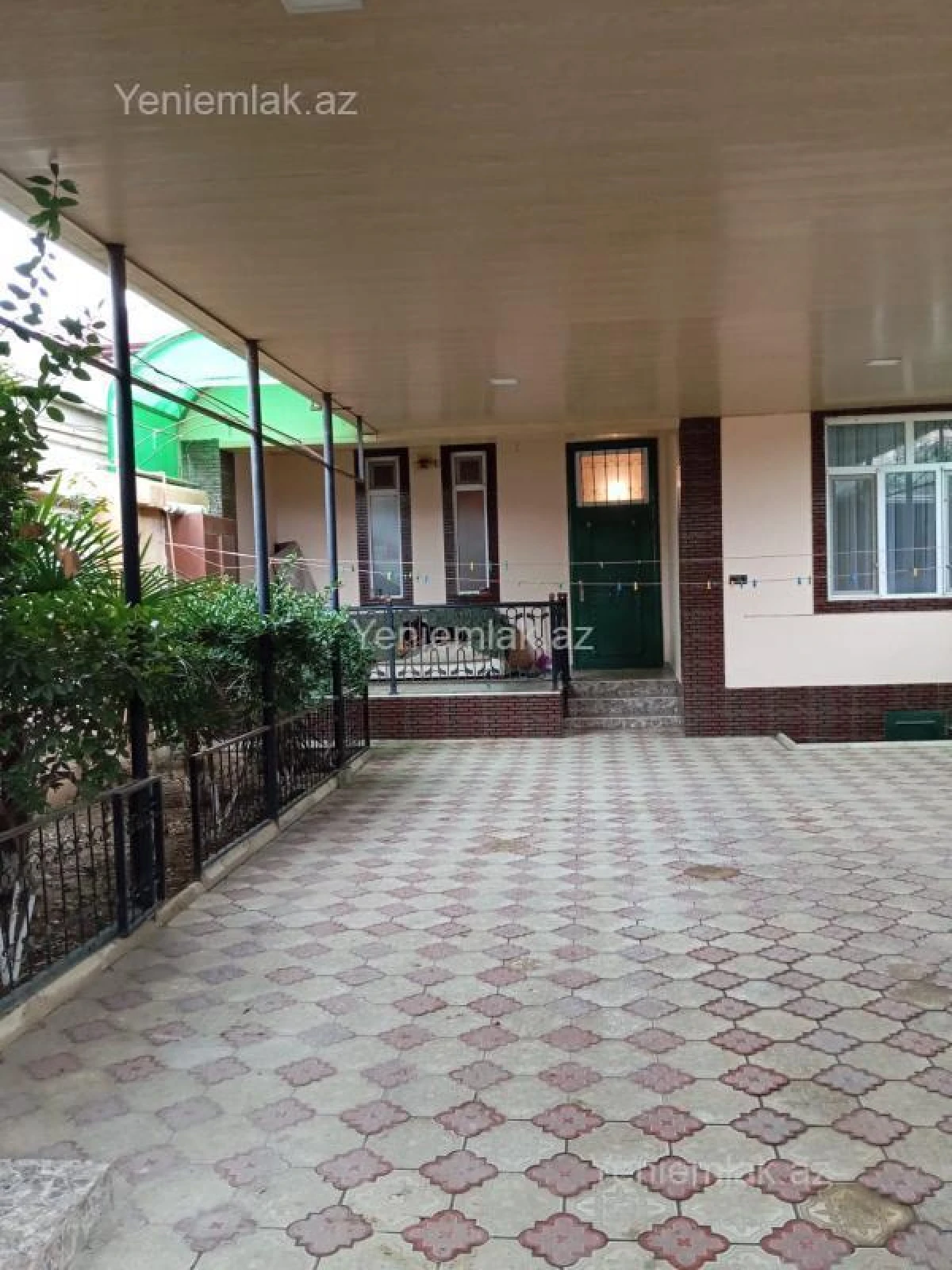 Satılır 5 otaqlı həyət evi 186 m²