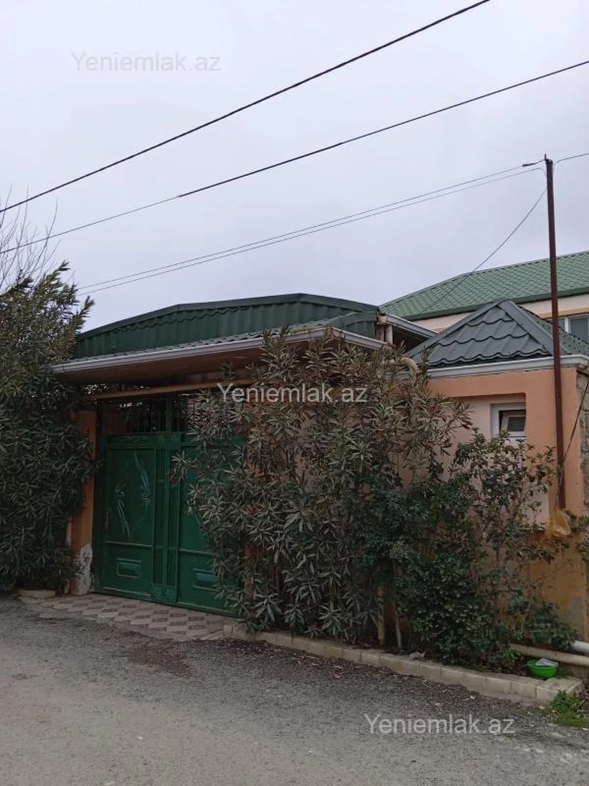 Satılır 5 otaqlı həyət evi 186 m²