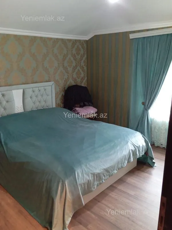 Satılır 5 otaqlı həyət evi 186 m²